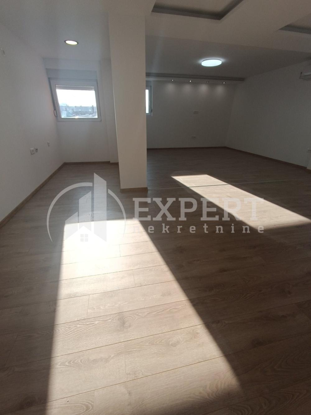 Slika 3 - Nade Tomić,  Lokal za izdavanje, 229m2, 1.600€