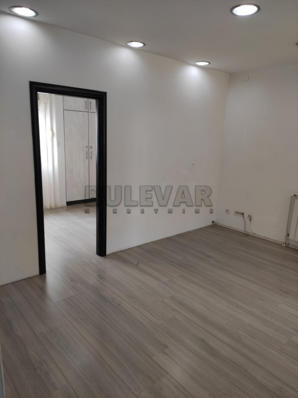 Slika 6 - Obrenovićeva, Jednoiposoban stan za izdavanje, 44m2, 350€