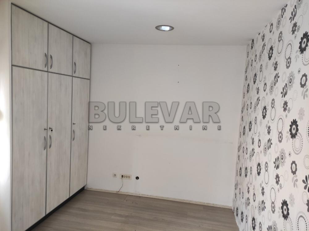 Slika 2 - Obrenovićeva, Jednoiposoban stan za izdavanje, 44m2, 350€