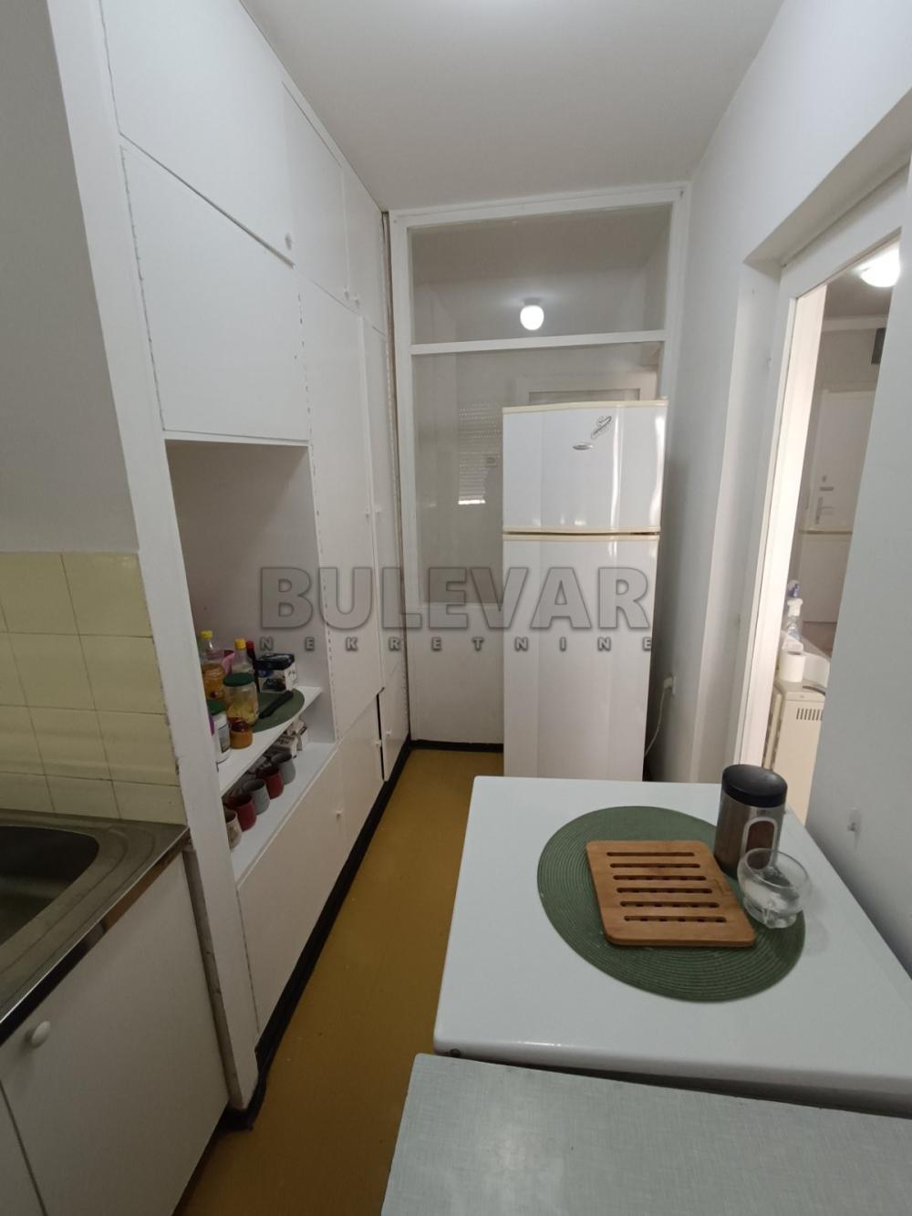 Slika 2 - Maksima Gorkog, Trosoban stan za izdavanje, 70m2, 300€