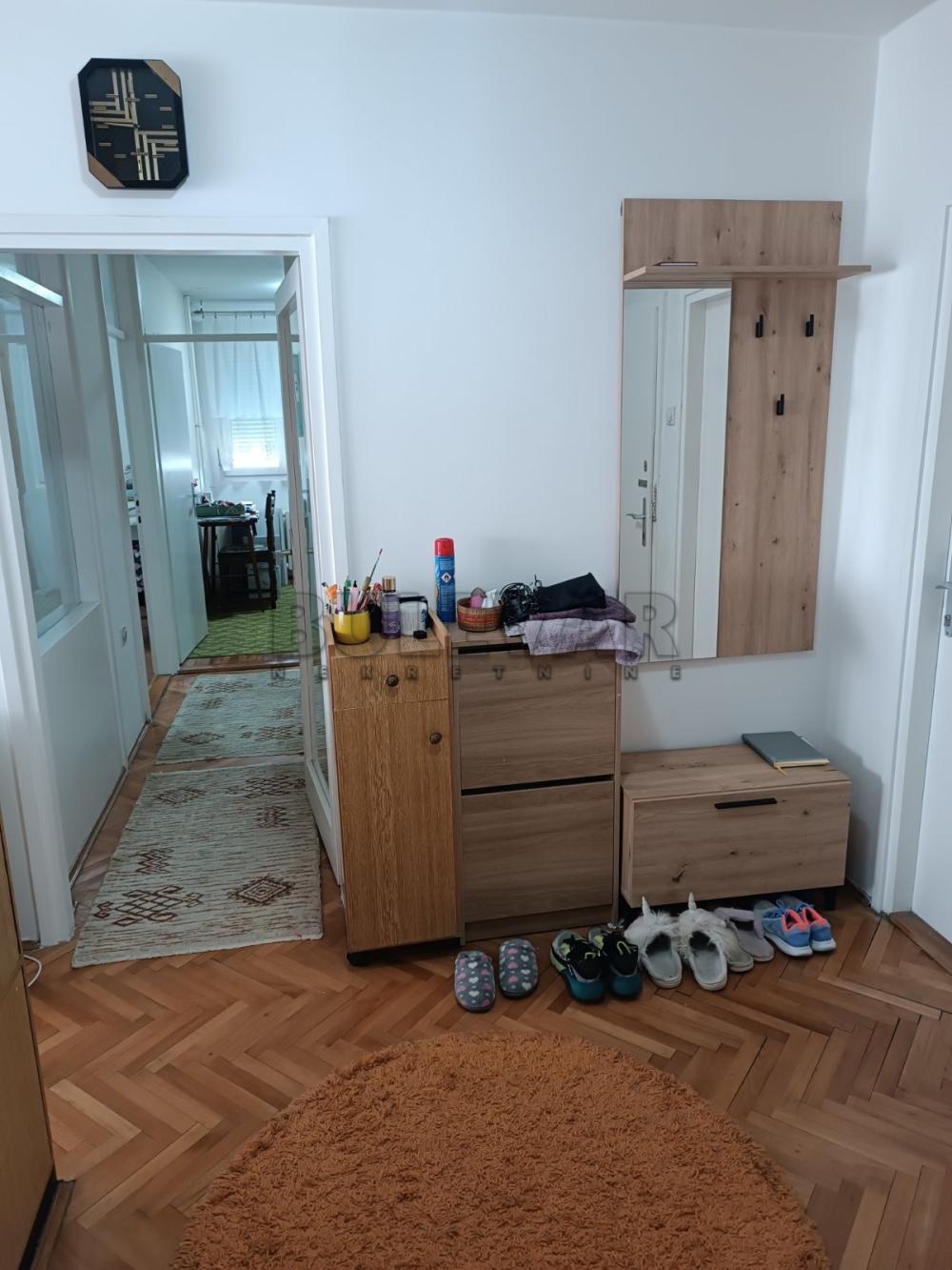 Slika 11 - Maksima Gorkog, Trosoban stan za izdavanje, 70m2, 300€