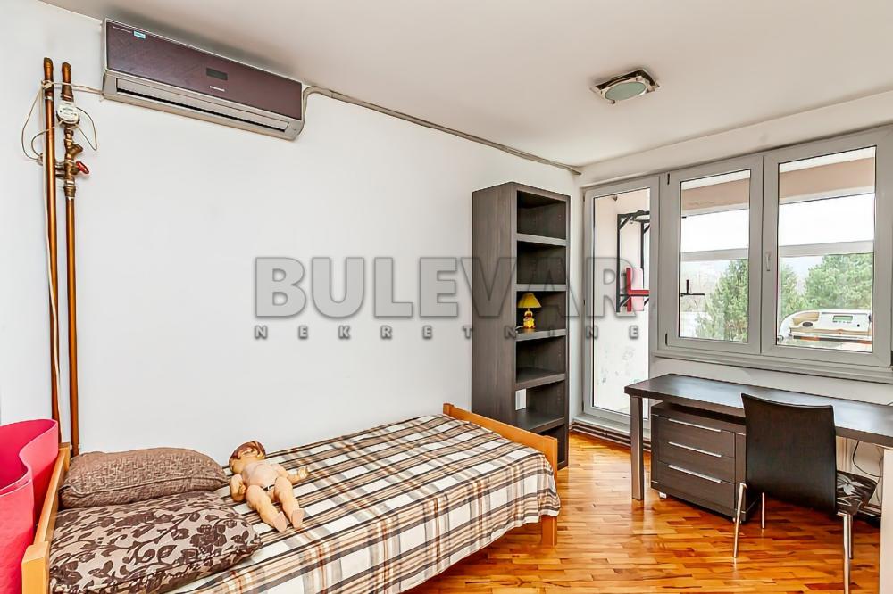 Slika 8 - Narodnih heroja, Četvorosoban stan na prodaju, 95m2, 145.000€