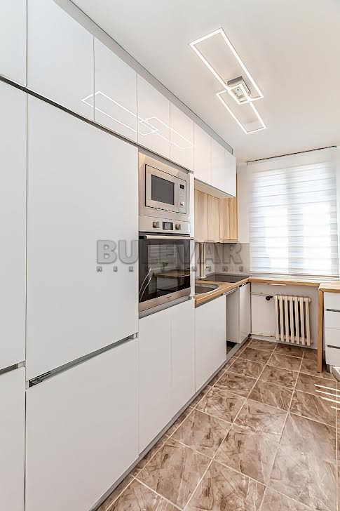 Slika 6 - Vožda Karađorđa,  Lokal za izdavanje, 51m2, 500€