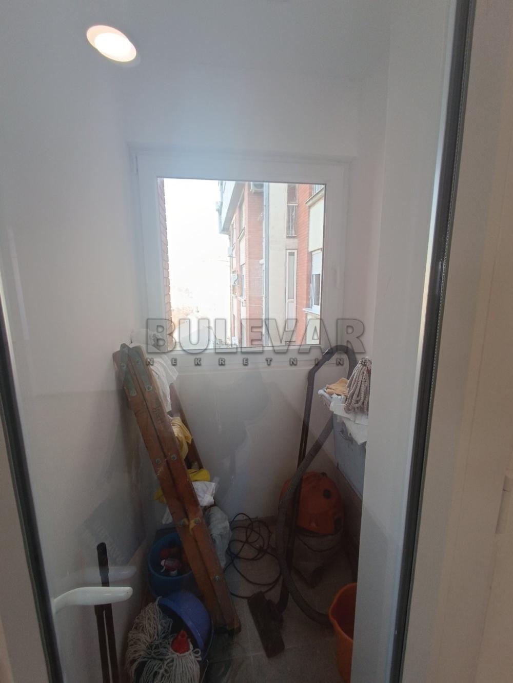 Slika 4 - Nade Tomić,  Lokal za izdavanje, 229m2, 1.600€