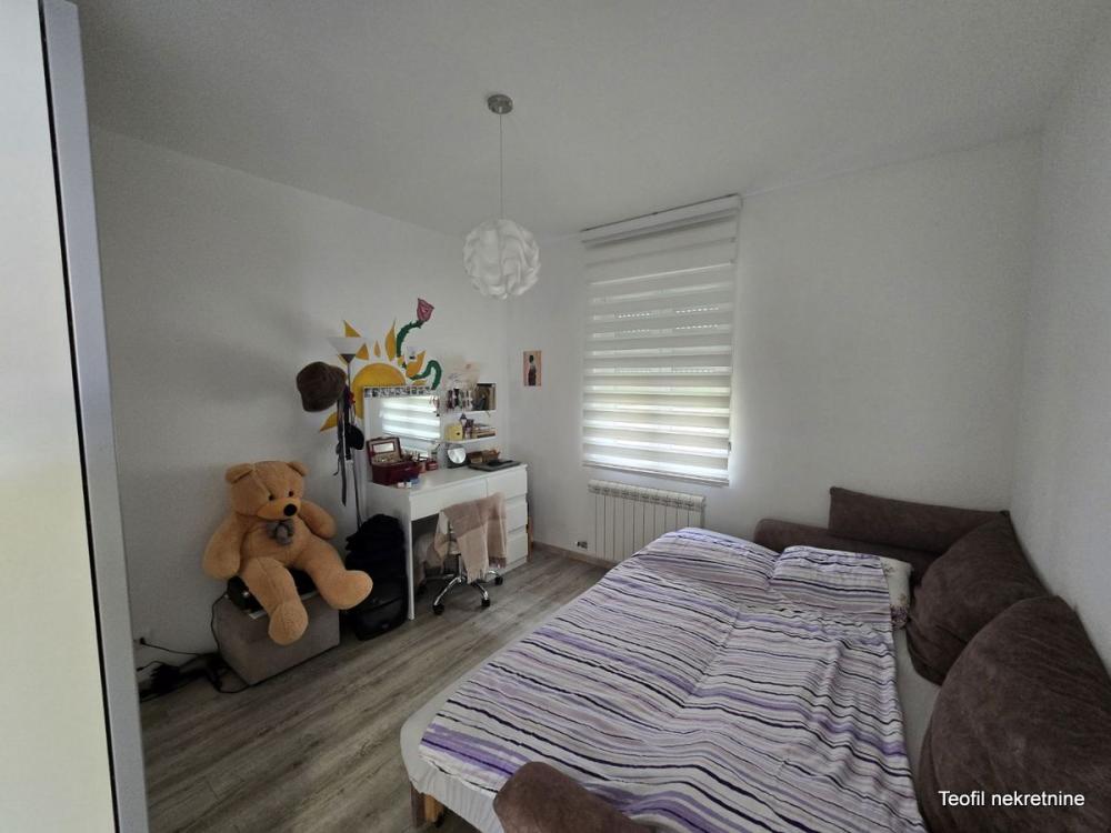 Slika 8 - Milovana Vidaka,  Kuća na prodaju, 200m2, 290.000€