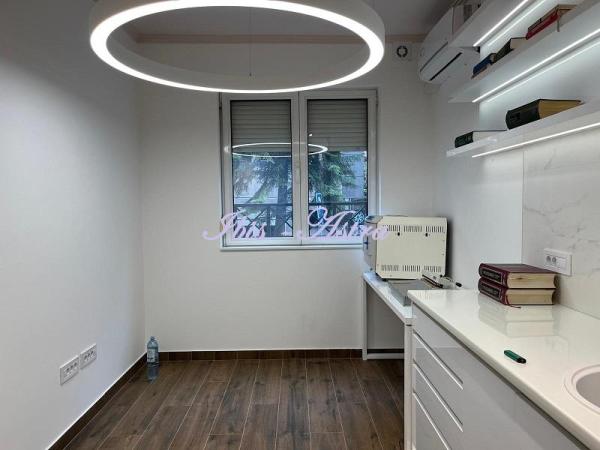 Slika 7 - Požarevačka,  Lokal za izdavanje, 42m2, 1.200€