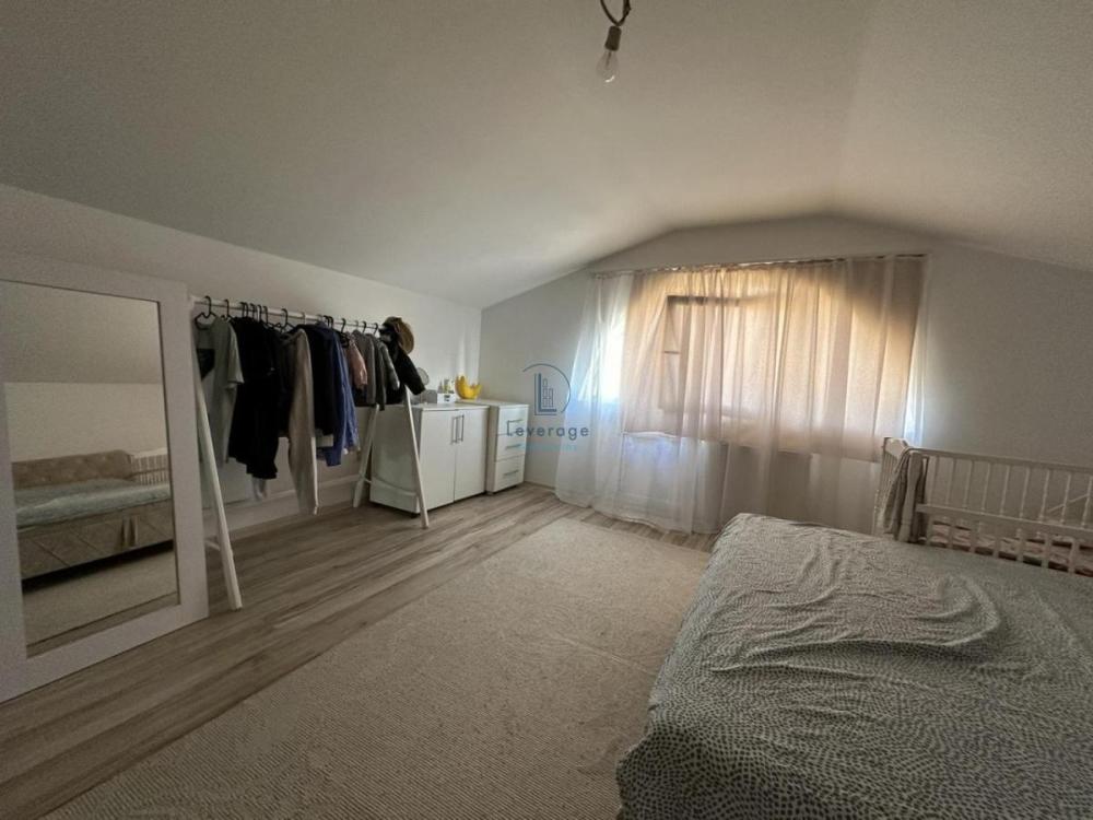 Slika 4 - Crkvena, Četvoroiposoban stan na prodaju, 173m2, 190.000€