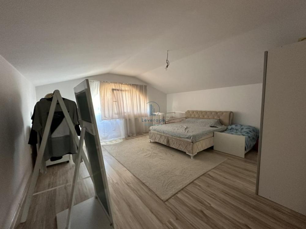 Slika 5 - Crkvena, Četvoroiposoban stan na prodaju, 173m2, 190.000€