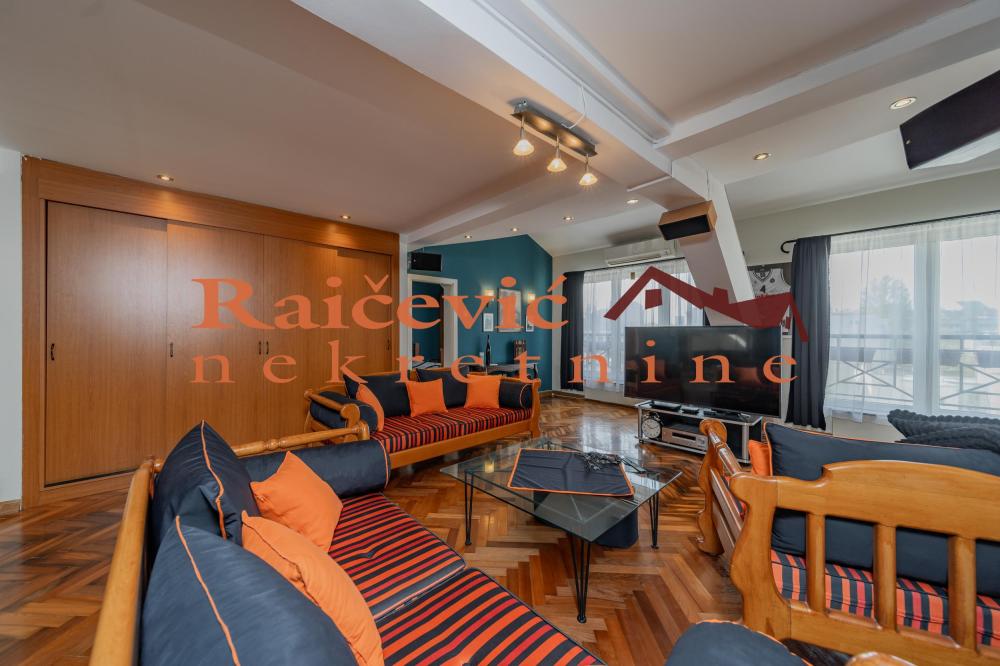 Slika 1 - 22. oktobra, Petosoban stan na prodaju, 158m2, 350.000€