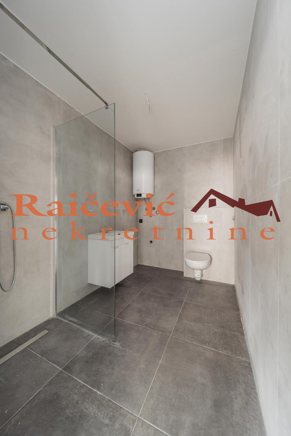 Slika 10 - Milana Rakica, Trosoban stan na prodaju, 72m2, 252.000€