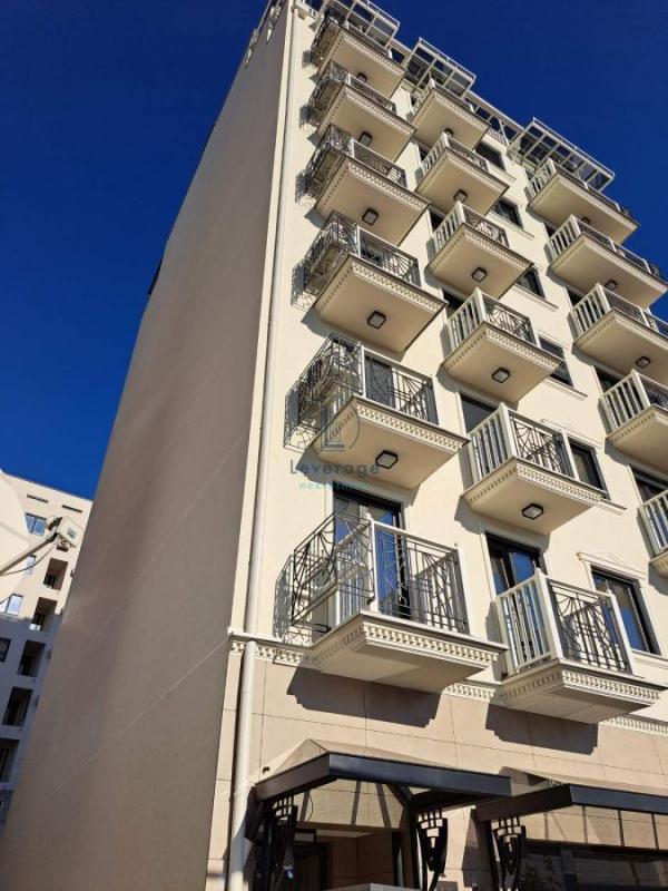 Slika 1 - Četvoroiposoban stan na prodaju, 142m2, 383.400€