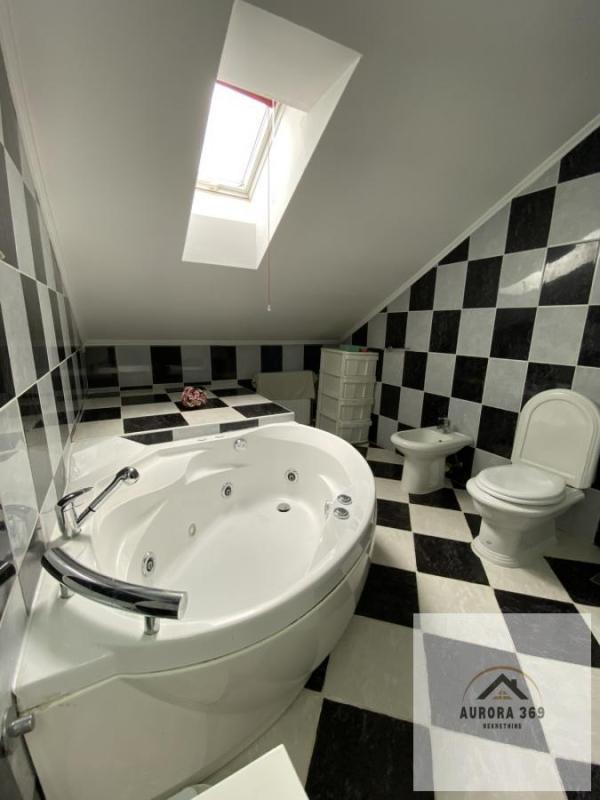 Slika 4 - Trosoban stan na prodaju, 100m2, 247.200€