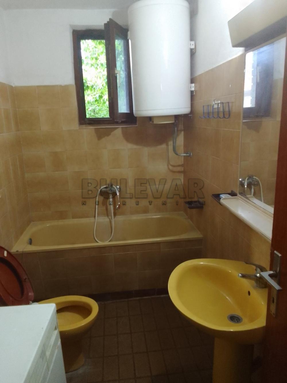 Slika 10 - Bulevar svetog cara, Troiposoban stan za izdavanje, 90m2, 400€