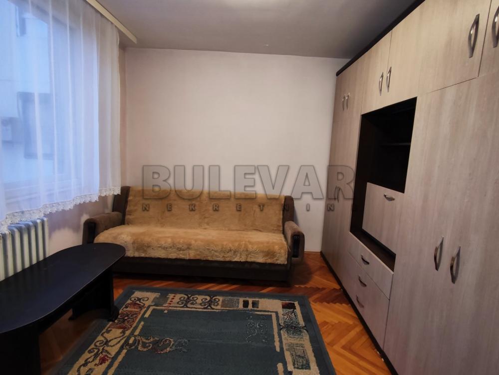 Slika 6 - Patrisa Lumumbe, Trosoban stan za izdavanje, 70m2, 350€