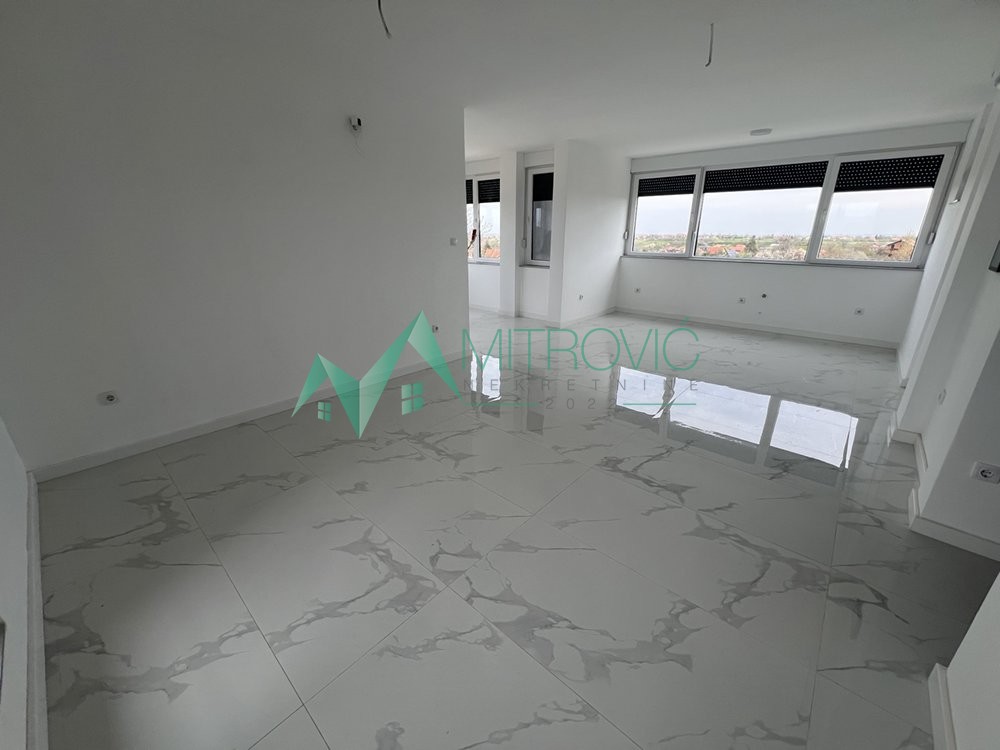 Slika 2 - Četvorosoban stan na prodaju, 100m2, 278.100€