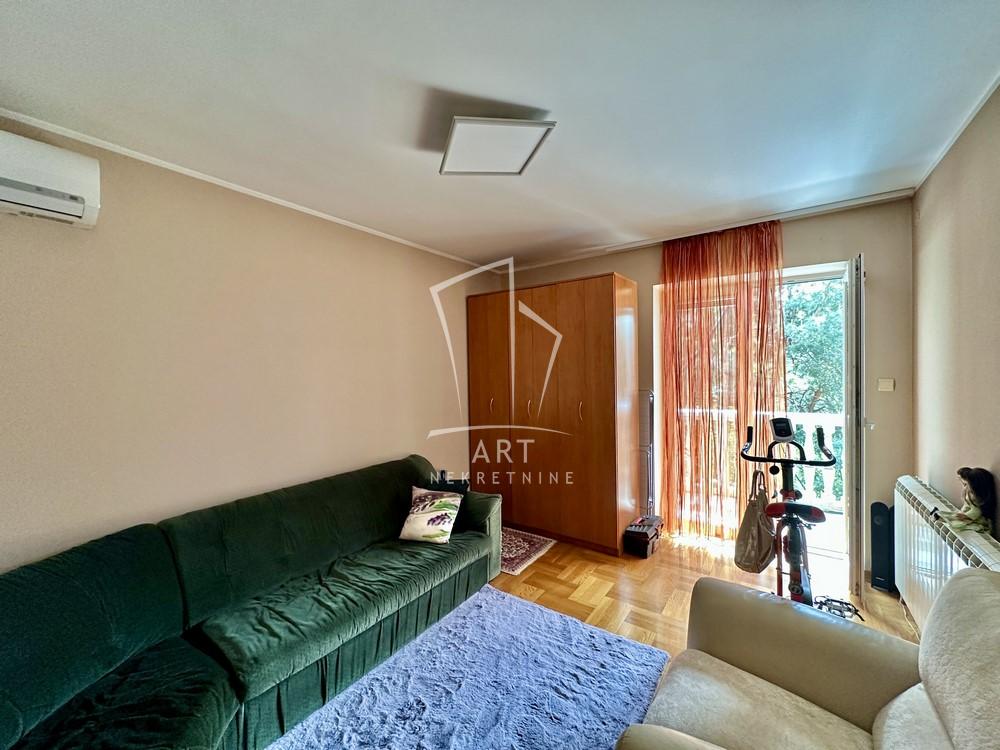 Slika 11 - Svetozara Radojčića, Četvorosoban stan na prodaju, 126m2, 333.900€