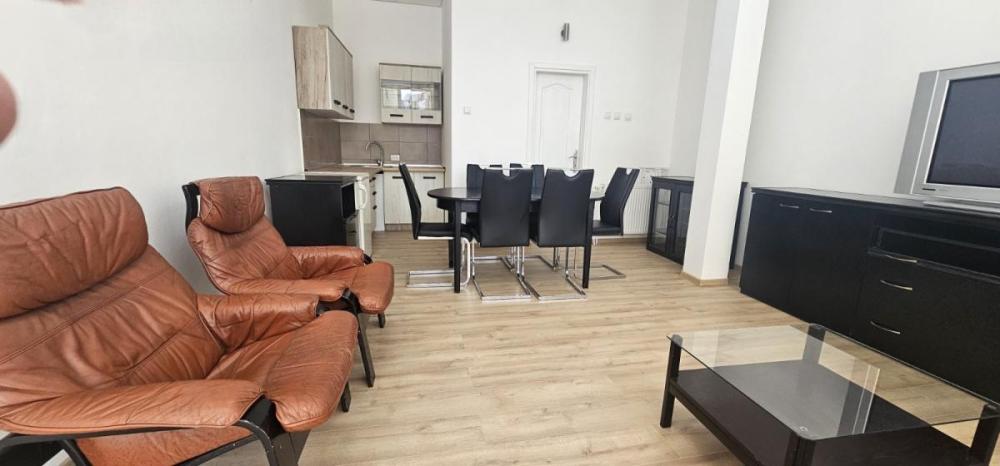 Slika 9 -  Lokal za izdavanje, 63m2, 450€