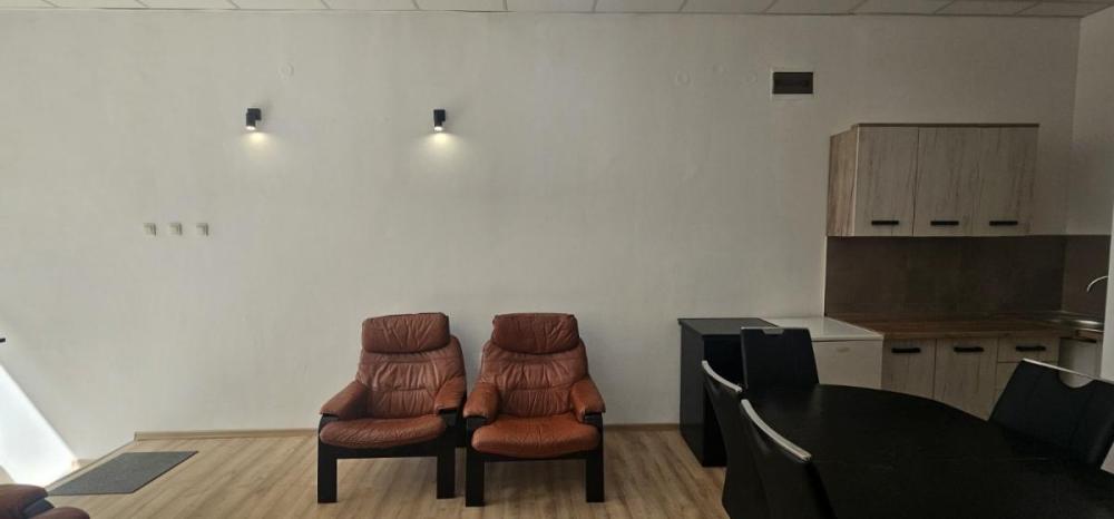 Slika 7 -  Lokal za izdavanje, 63m2, 450€