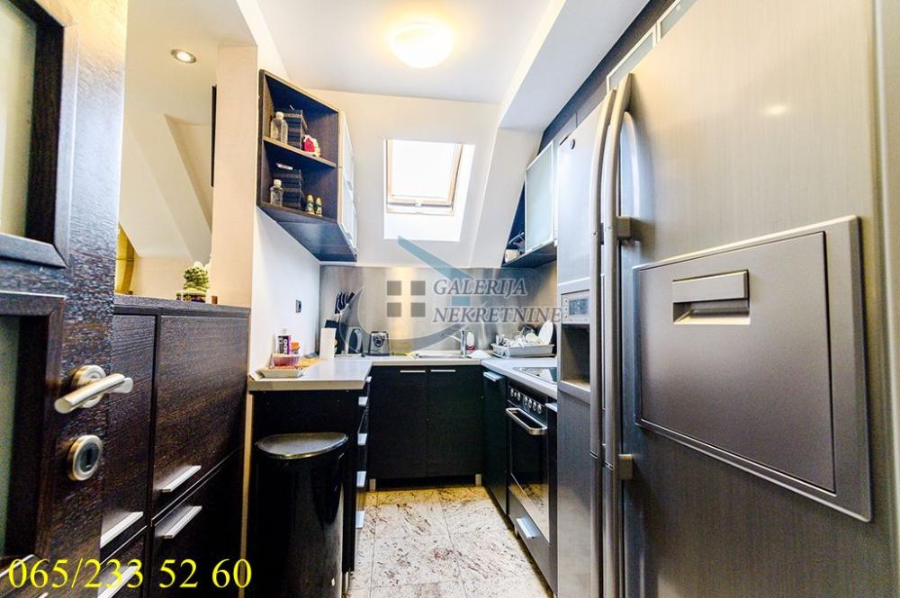 Slika 1 - Trgovačka, Trosoban stan na prodaju, 77m2, 230.000€