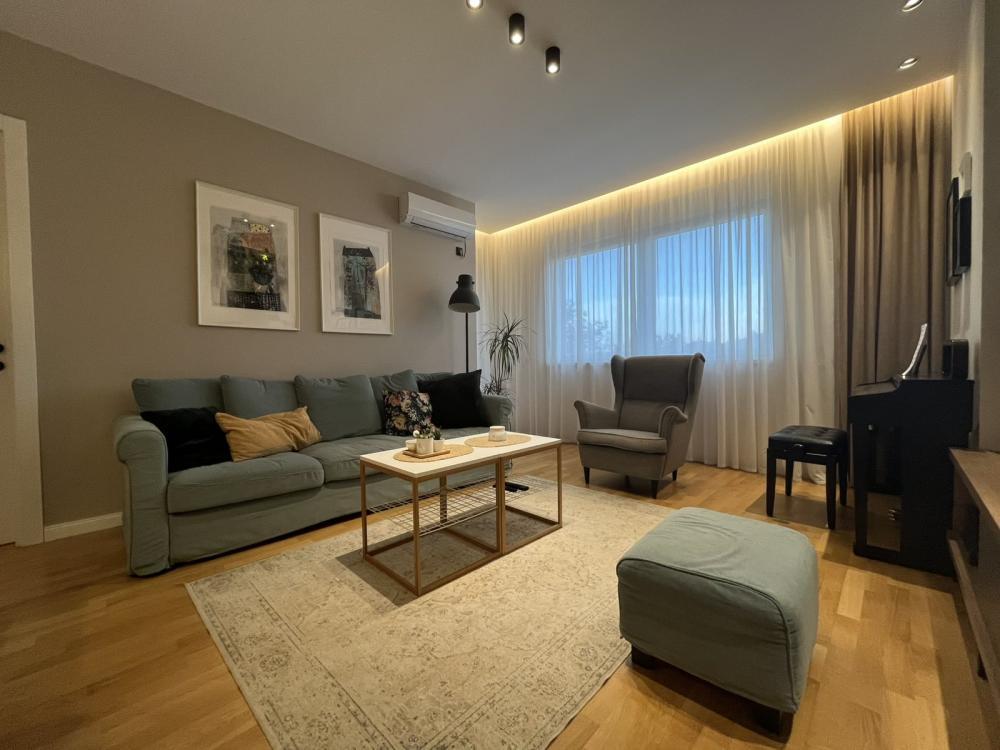 Glavna slika -Četvorosoban stan na prodaju, 77m2, 237.930€