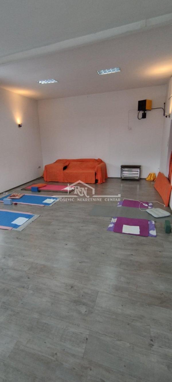 Slika 1 - Dobropoljska,  Lokal za izdavanje, 72m2, 650€