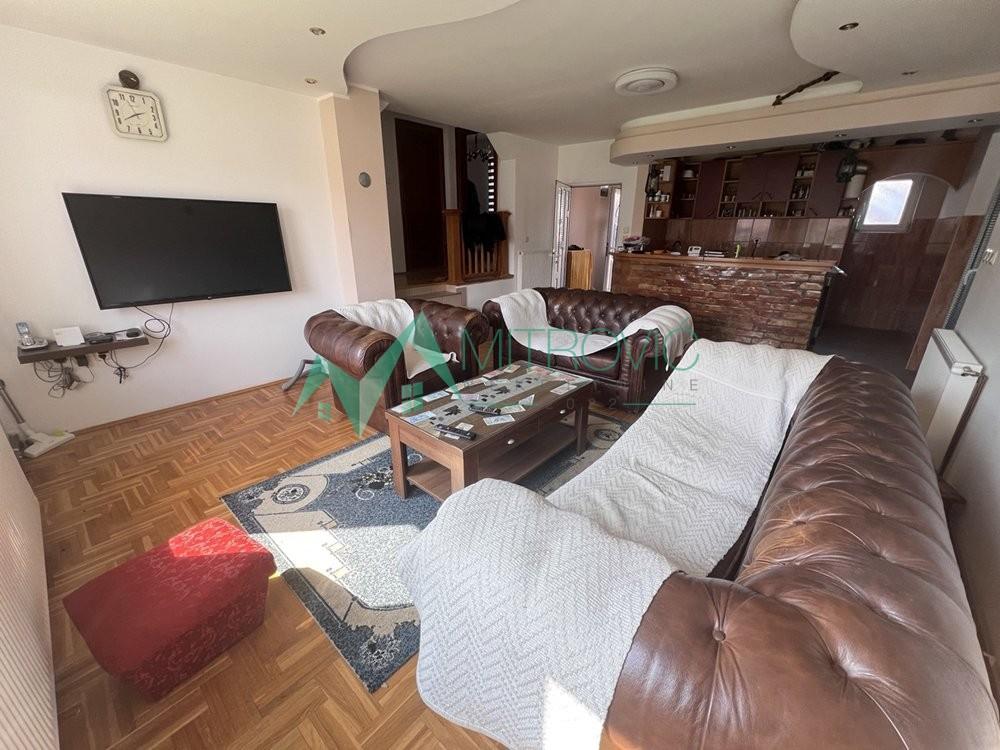 Glavna slika - Kuća na prodaju, 260m2, 283.250€