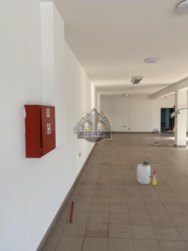 Slika 7 - Ugrinovački put,  Lokal za izdavanje, 480m2, 5.600€