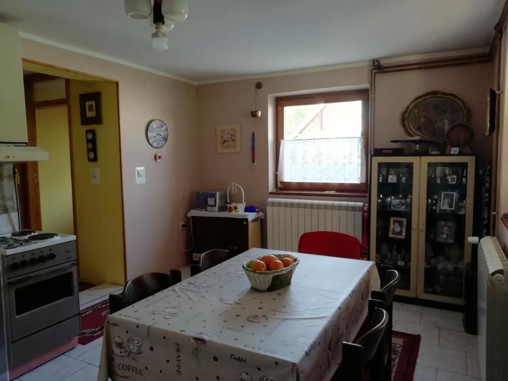 Slika 3 -  Kuća na prodaju, 210m2, 170.000€