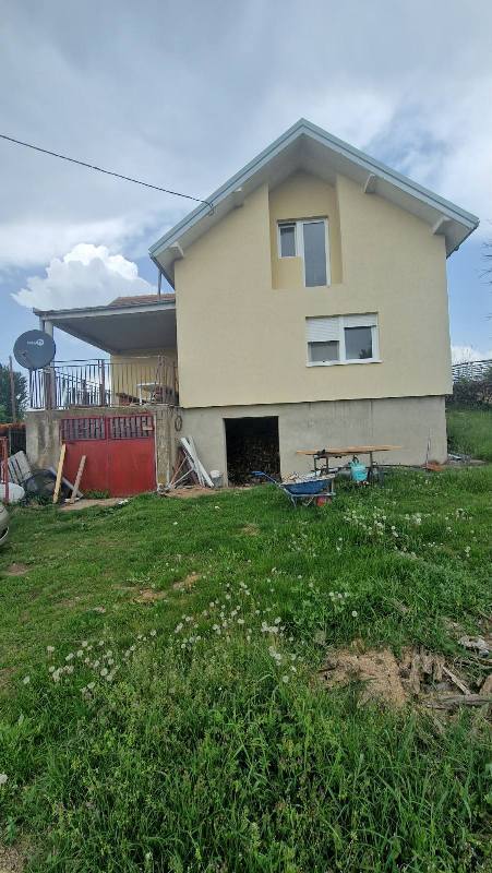 Slika 2 - Sedmog jula,  Kuća na prodaju, 97m2, 100.000€