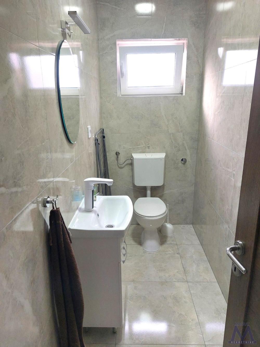 Slika 7 -  Kuća na prodaju, 242m2, 420.000€