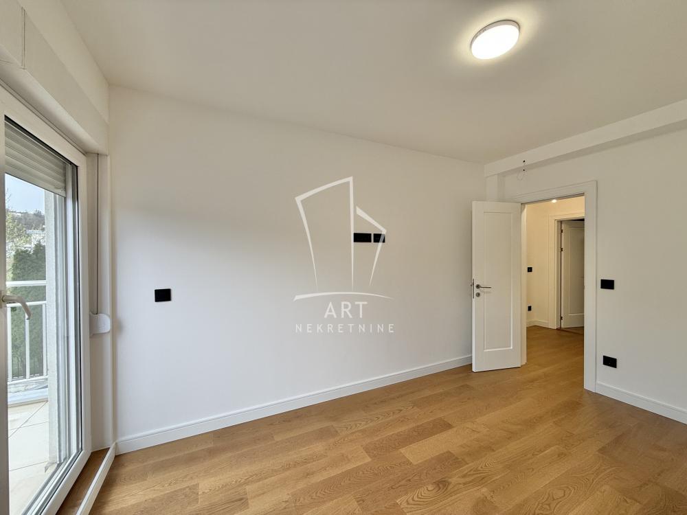 Slika 6 - Miloja Đaka, Trosoban stan na prodaju, 144m2, 435.000€