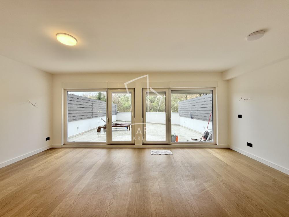 Slika 1 - Miloja Đaka, Trosoban stan na prodaju, 144m2, 435.000€