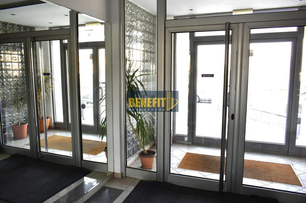 Glavna slika - Lokal za izdavanje, 400m2, 4.000€