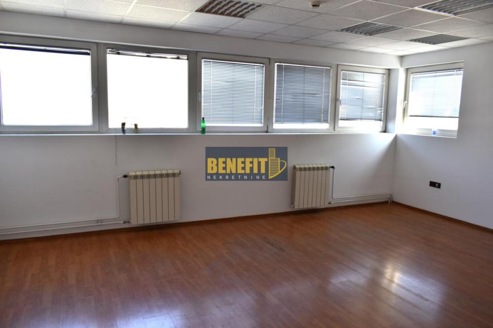 Slika 2 -  Lokal za izdavanje, 400m2, 4.000€