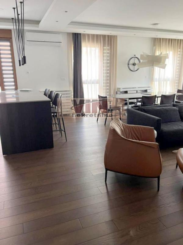 Slika 3 - INTERNACIONALNIH BRIGADA, Trosoban stan na prodaju, 121m2, 650.000€