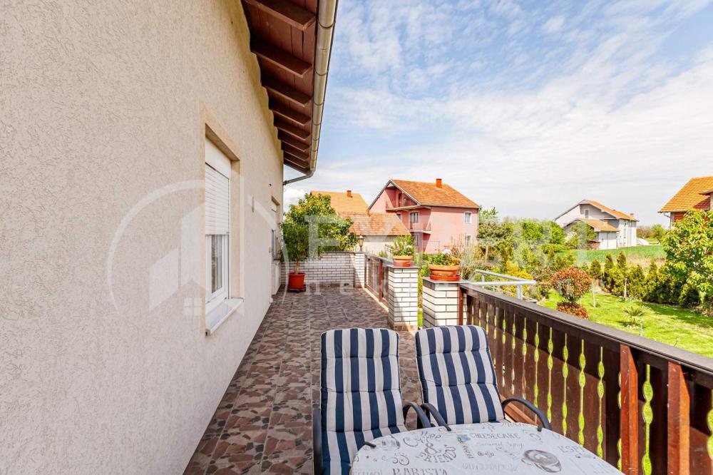 Slika 9 - Miodraga Jovanovića Uče,  Kuća na prodaju, 360m2, 412.400€