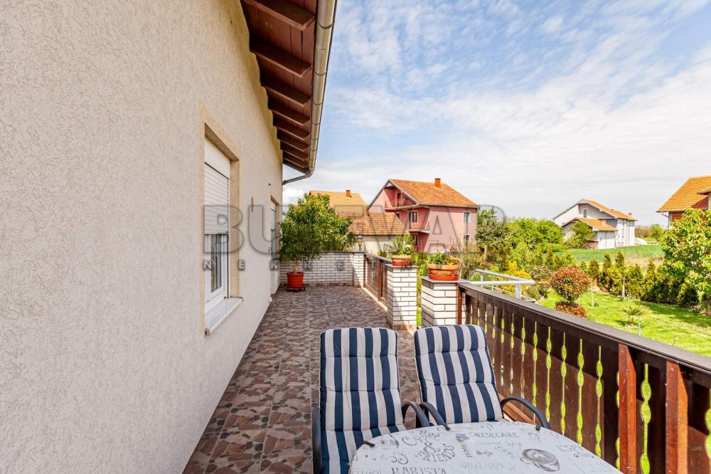 Slika 9 - Miodraga Jovanovića Uče,  Kuća na prodaju, 360m2, 412.400€