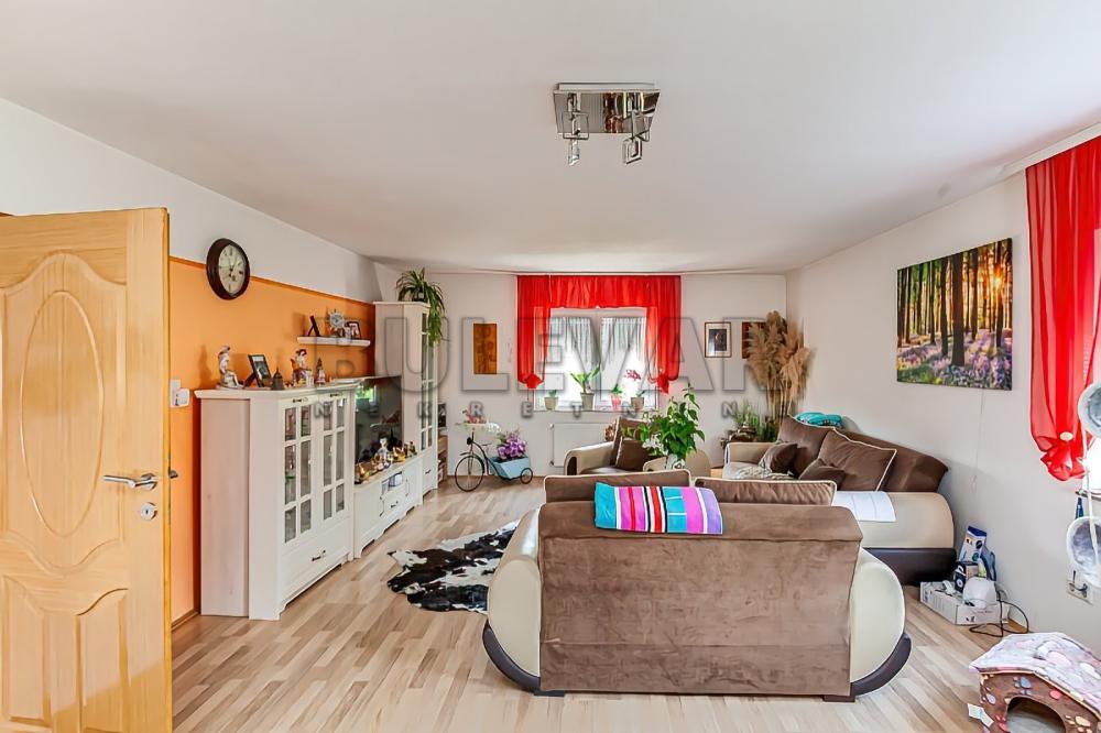 Slika 1 - Miodraga Jovanovića Uče,  Kuća na prodaju, 360m2, 412.400€