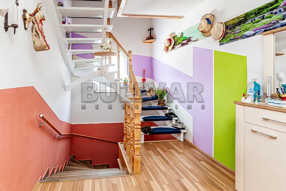 Slika 8 - Miodraga Jovanovića Uče,  Kuća na prodaju, 360m2, 412.400€