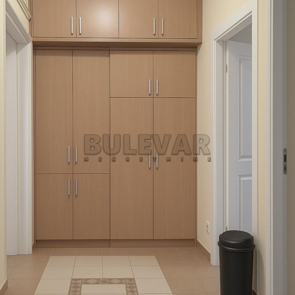 Slika 7 - Karadžićeva,  Lokal za izdavanje, 100m2, 750€