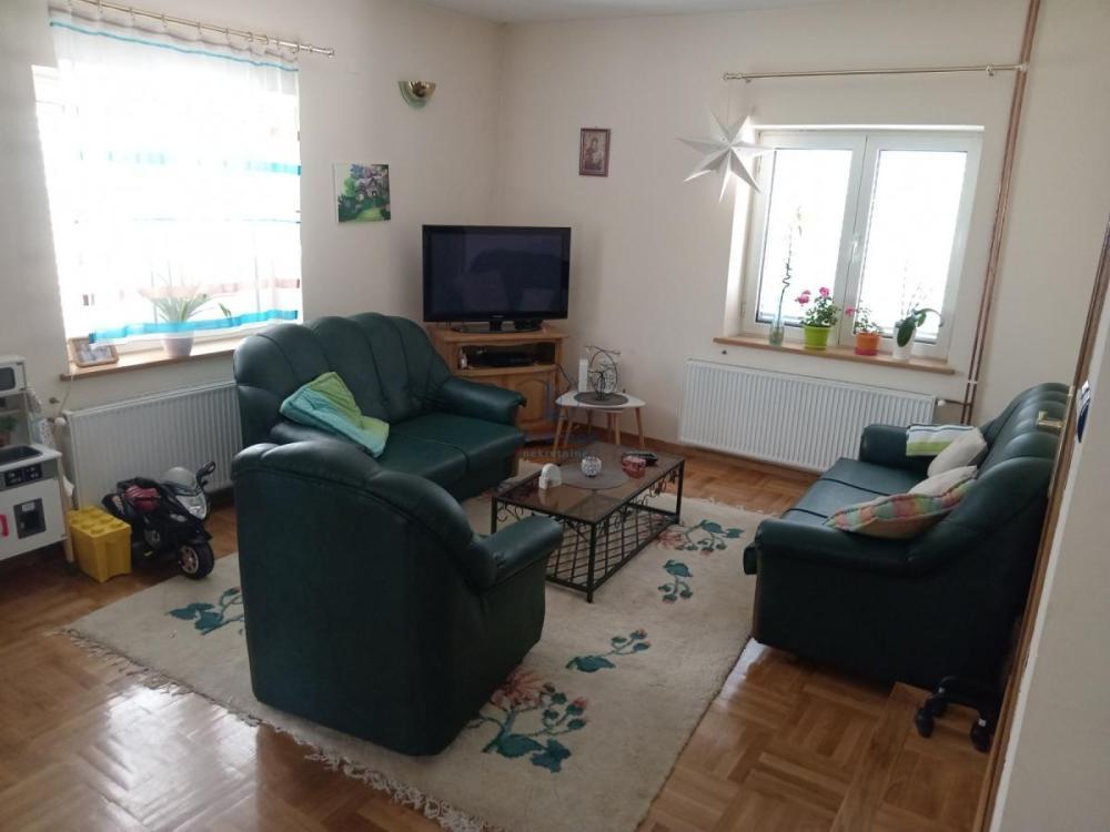 Glavna slika - Kuća na prodaju, 324m2, 260.000€