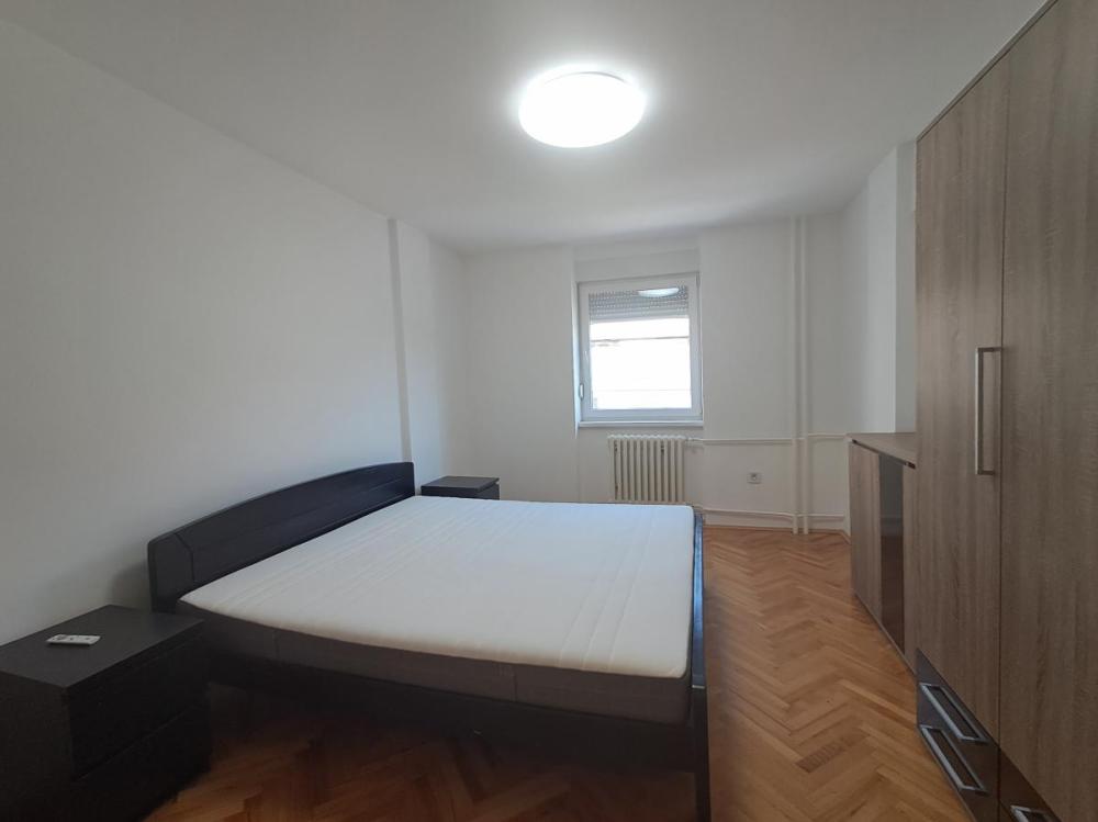 Slika 8 - Četvorosoban stan za izdavanje, 106m2, 1.300€