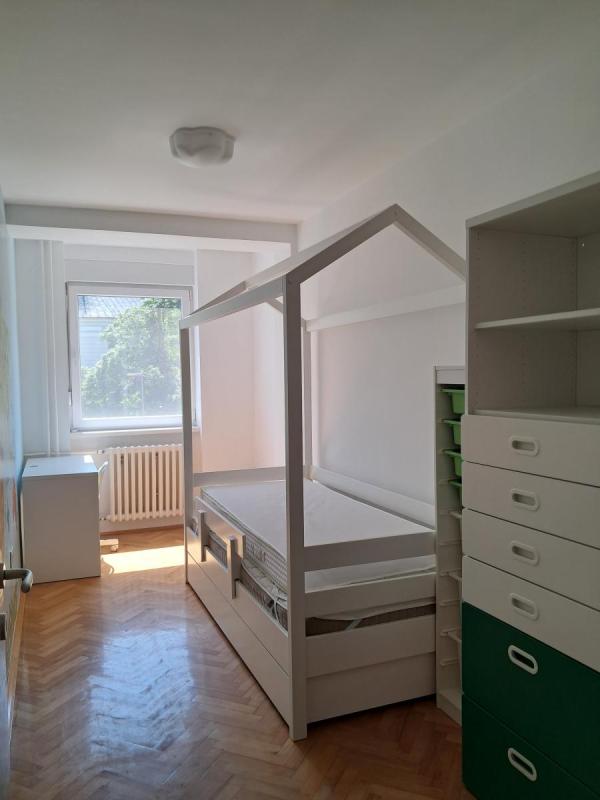 Slika 6 - Četvorosoban stan za izdavanje, 106m2, 1.300€