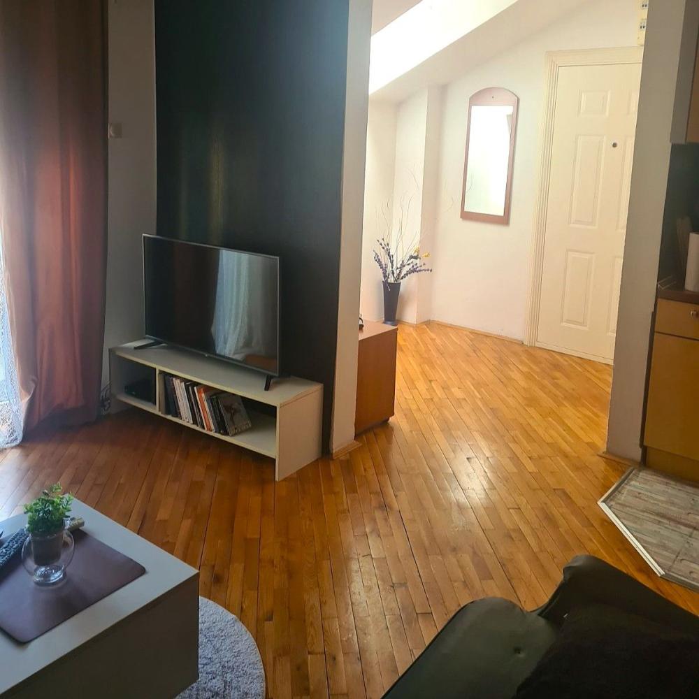 Slika 2 - Dvosoban stan za izdavanje, 54m2, 550€