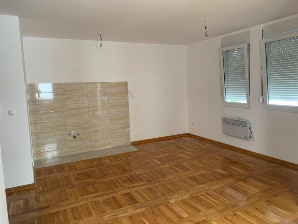 Slika 1 - Milica od Macve, Jednoiposoban stan na prodaju, 40m2, 89.000€