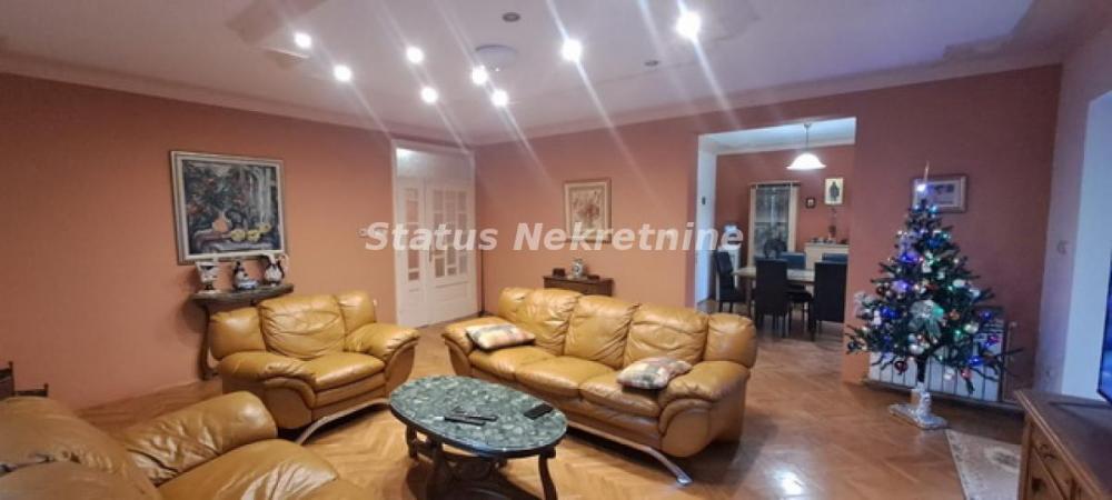 Slika 1 -  Kuća na prodaju, 348m2, 495.000€