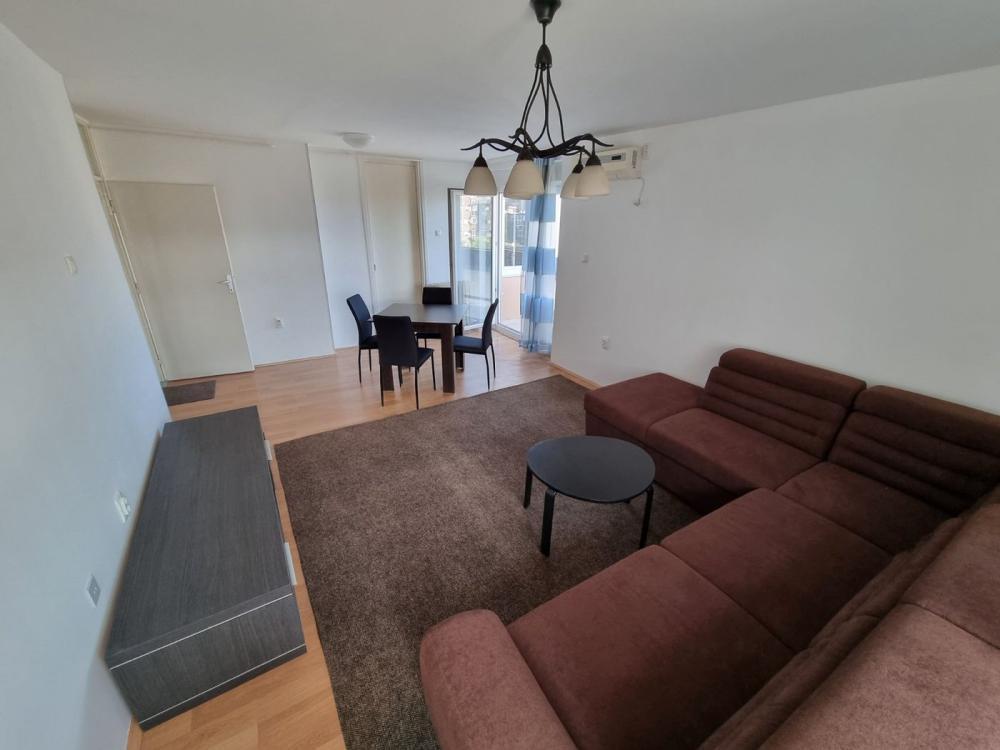 Glavna slika -Jednoiposoban stan za izdavanje, 52m2, 380€