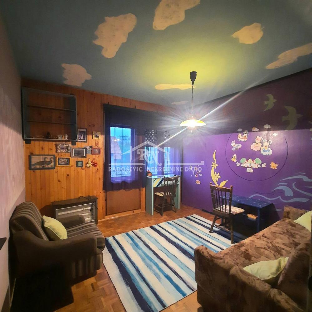 Slika 8 - Lipovačka,  Kuća na prodaju, 219m2, 120.000€