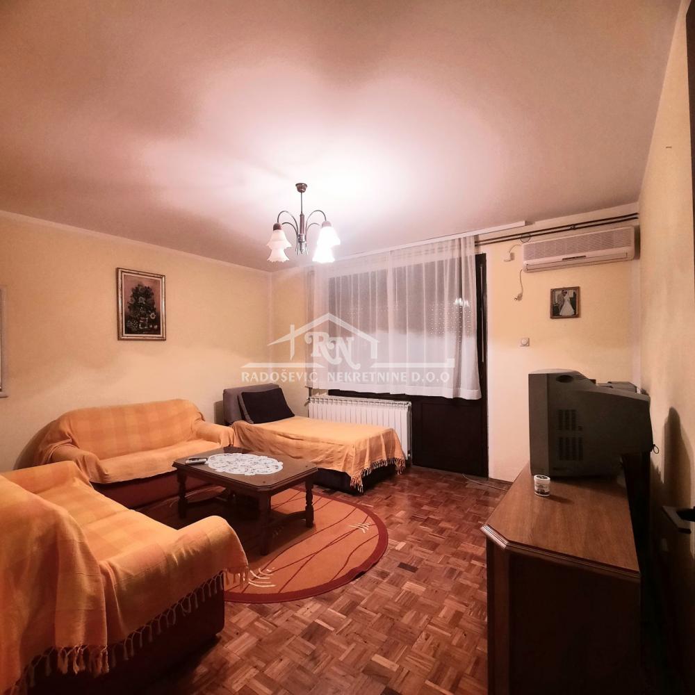 Slika 9 - Lipovačka,  Kuća na prodaju, 219m2, 120.000€