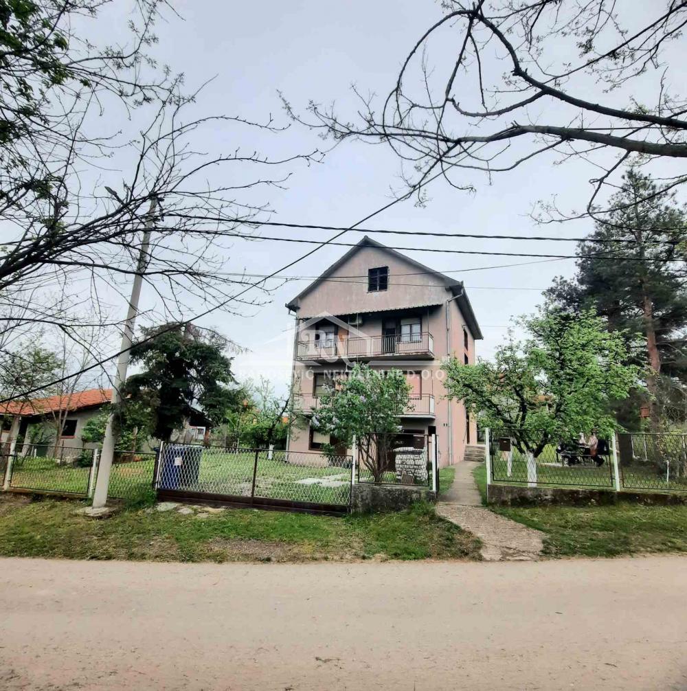 Glavna slika -Lipovačka,  Kuća na prodaju, 219m2, 120.000€